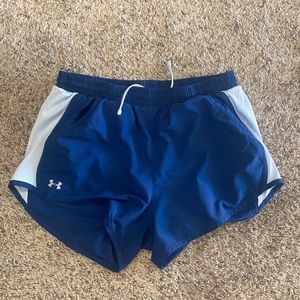 Under Armor Athletic Shorts w Pockets